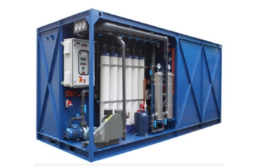 CONTAINER FILTERS SEA WATER INTO DRINKABLE WATER